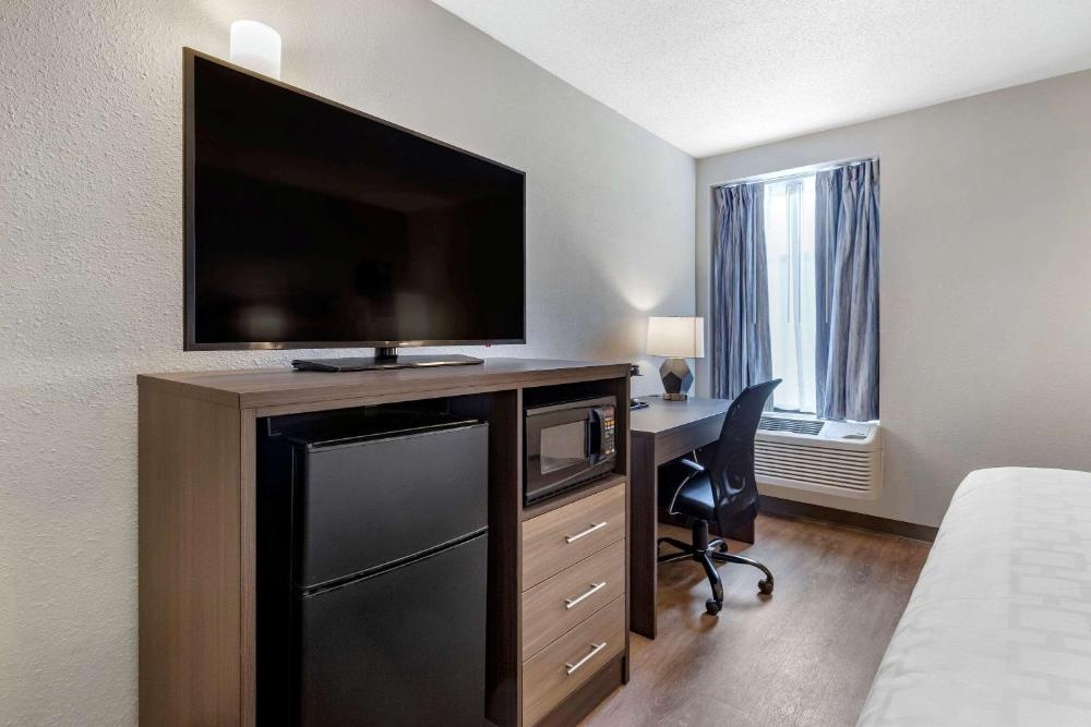 Clarion Pointe Raleigh Midtown